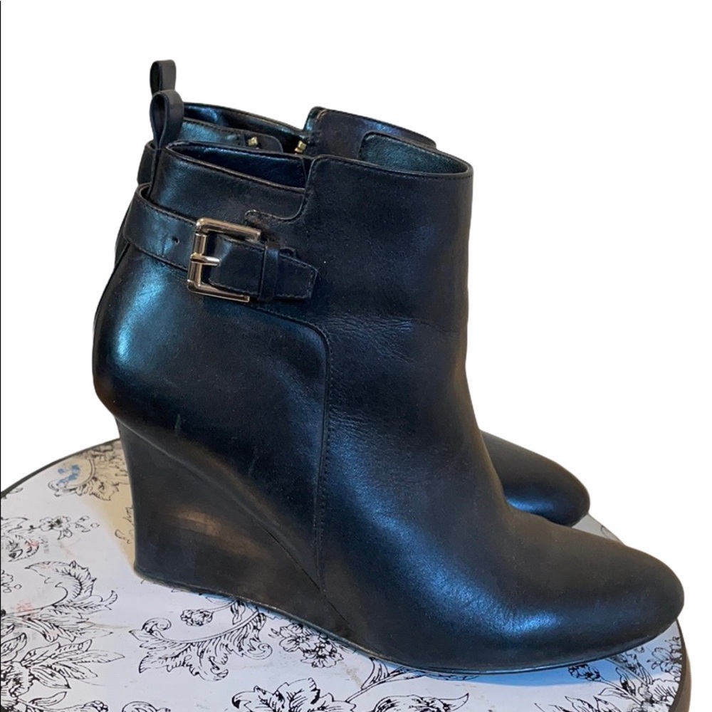 Short leather wedge booties